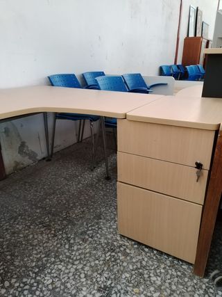 MESA DE OFICINA ESQUINERA Y CAJONERA
