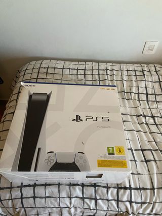 PS5 Edición Disco 825GB + 2 Mandos