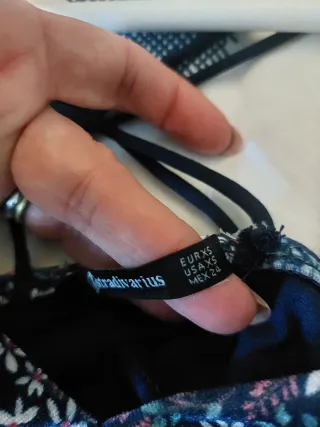 Top floral Stradivarius Talla XS