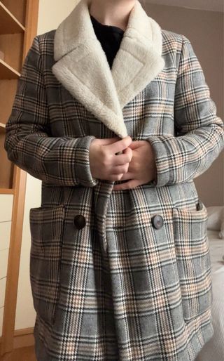 Abrigo cuadros Zara Talla XS mujer