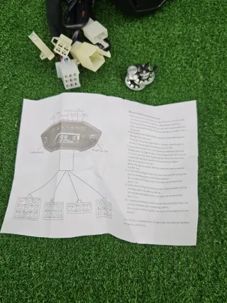 Velocímetro y tacómetro universal moto