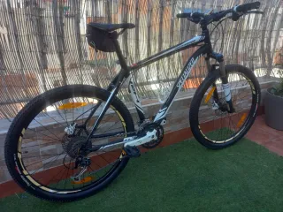 Bicicleta MTB Specialized Rockhopper
