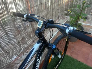 Bicicleta MTB Specialized Rockhopper