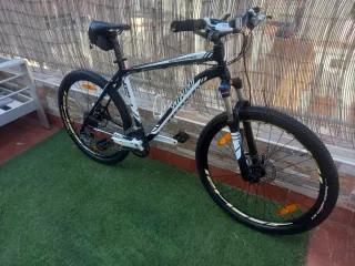 Bicicleta MTB Specialized Rockhopper