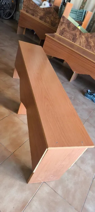 Bancos de madera marrones (6uds)