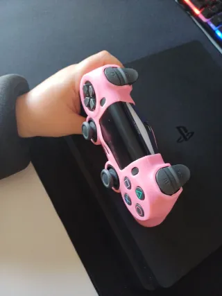 PS4 Slim 500GB + Mando Original