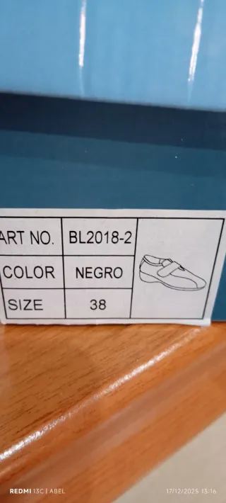 Zapatos de mujer negros talla 38