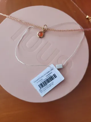 Gargantilla Tous dorado con cornalina