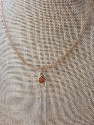 Gargantilla Tous dorado con cornalina