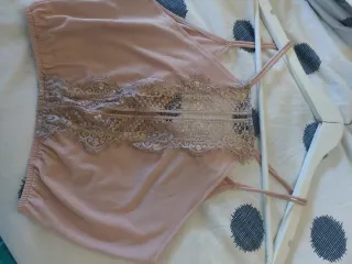 Top Pull&Bear rosa encaje talla S