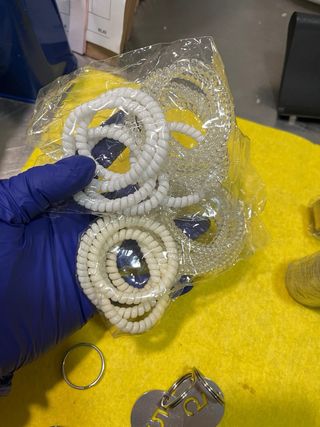 Llaveros numerados plateados (1-100)*2,total 200u