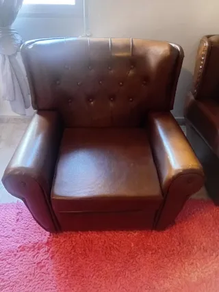 2 Sofás de piel marrón