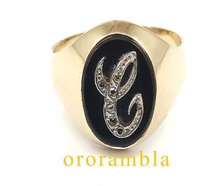 Sello oro 18k con letra C en ônix