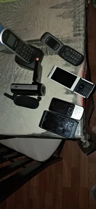 Mini lotto di cellulari Alcatel, Huawei, Nokia