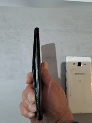 Lote 6Móviles....3 iPhone y 3 Samsung NO FUNCIONAN