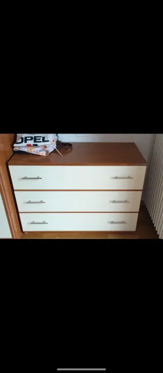 Armadio, cassettiera e 2 comodini