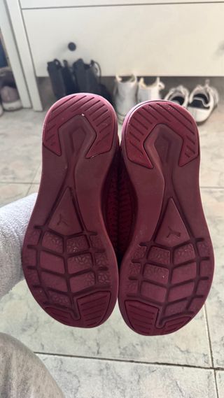 Zapatillas Puma burdeos talla 38