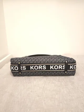 Borsa Michael Kors monogram nera e grigia