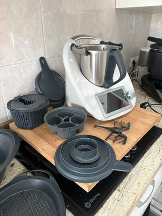 Thermomix TM6 + Accesorios | Como Nueva