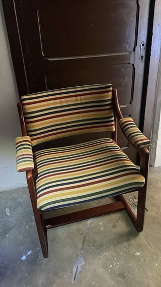 Silla de comedor con rayas multicolor. 2 UNIDADES