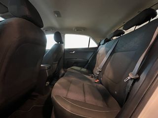 KIA Rio DRIVE 84 CV