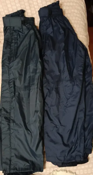 Pantalones de nieve/esquí para niño. Un solo uso.