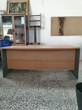 ESCRITORIO DE OFICINA