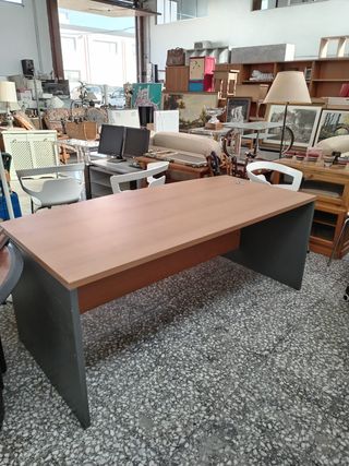 ESCRITORIO DE OFICINA