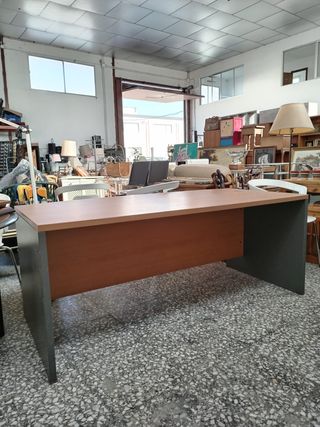 ESCRITORIO DE OFICINA