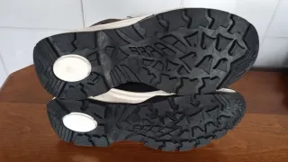 Botas de montaña talla 42