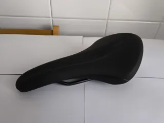 Sillín Fi'zi:k Tempo 150mm Negro