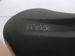 Sillín Fi'zi:k Tempo 150mm Negro