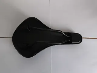 Sillín Fi'zi:k Tempo 150mm Negro