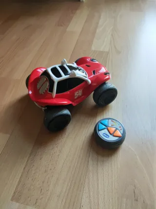 Auto telecomandata Chicco per bambini