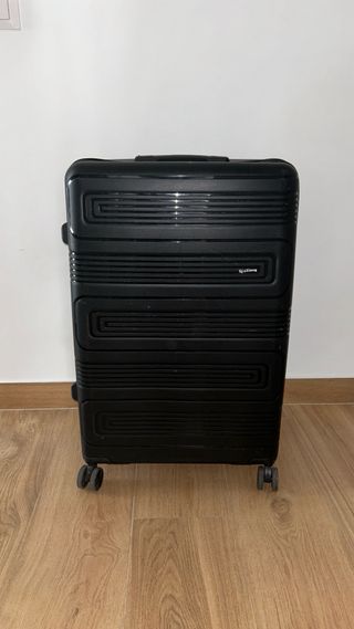 Maleta negra 23kg buen estado
