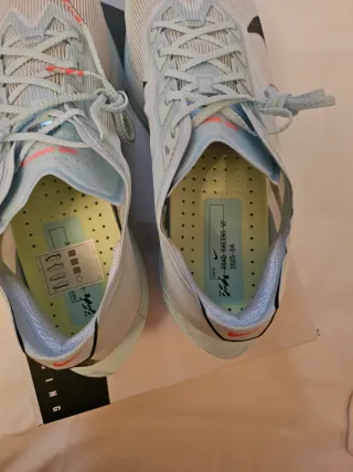 Nike Vaporfly 4 (2025) Carbono-Talla 44 (28.5)