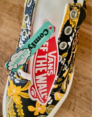 Zapatillas Vans Negras y Amarillas