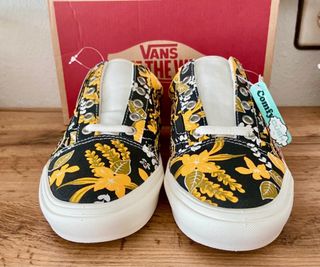 Zapatillas Vans Negras y Amarillas