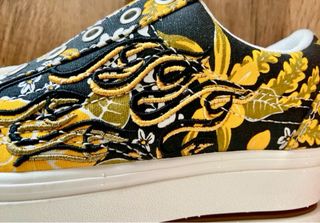 Zapatillas Vans Negras y Amarillas