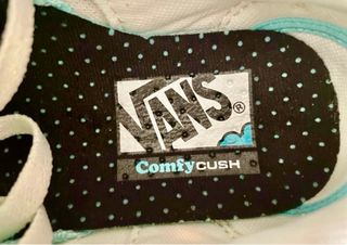 Zapatillas Vans Negras y Amarillas