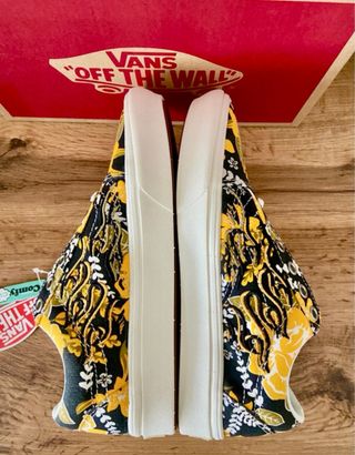 Zapatillas Vans Negras y Amarillas