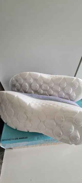 Zapatillas Skechers GOWALK grises y moradas