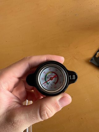 Tapón Radiador moto con Termómetro 1.8nuevoestreno