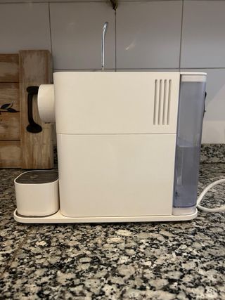 Cafetera Nespresso Lattissima One