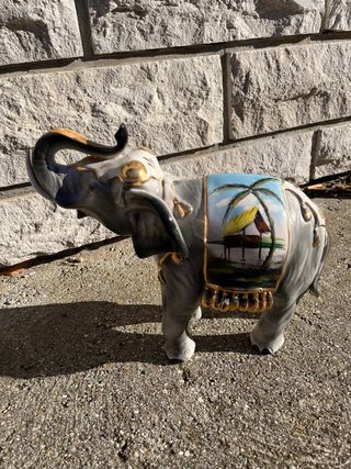 Elefante decorativo in ceramica