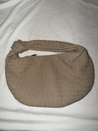 Bolso de mano tejido beige