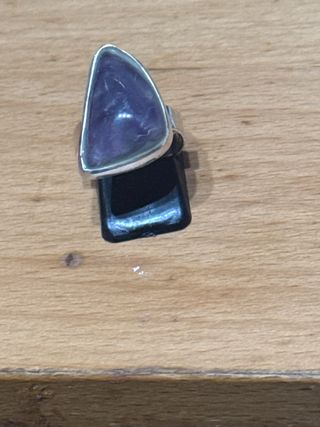 anillo hecho a mano con piedra amatista de plata