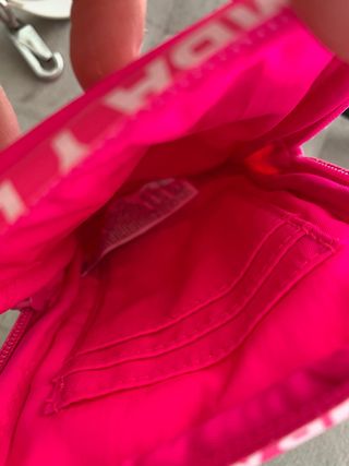 Bolso Bimba y Lola fucsia para móvil