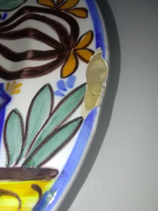 Plato antiguo de Manises