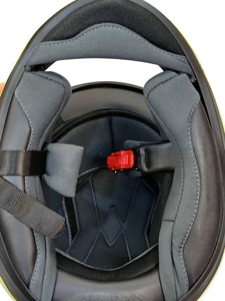 CASCO DE MOTO COLOR AMARILLO TALLA M